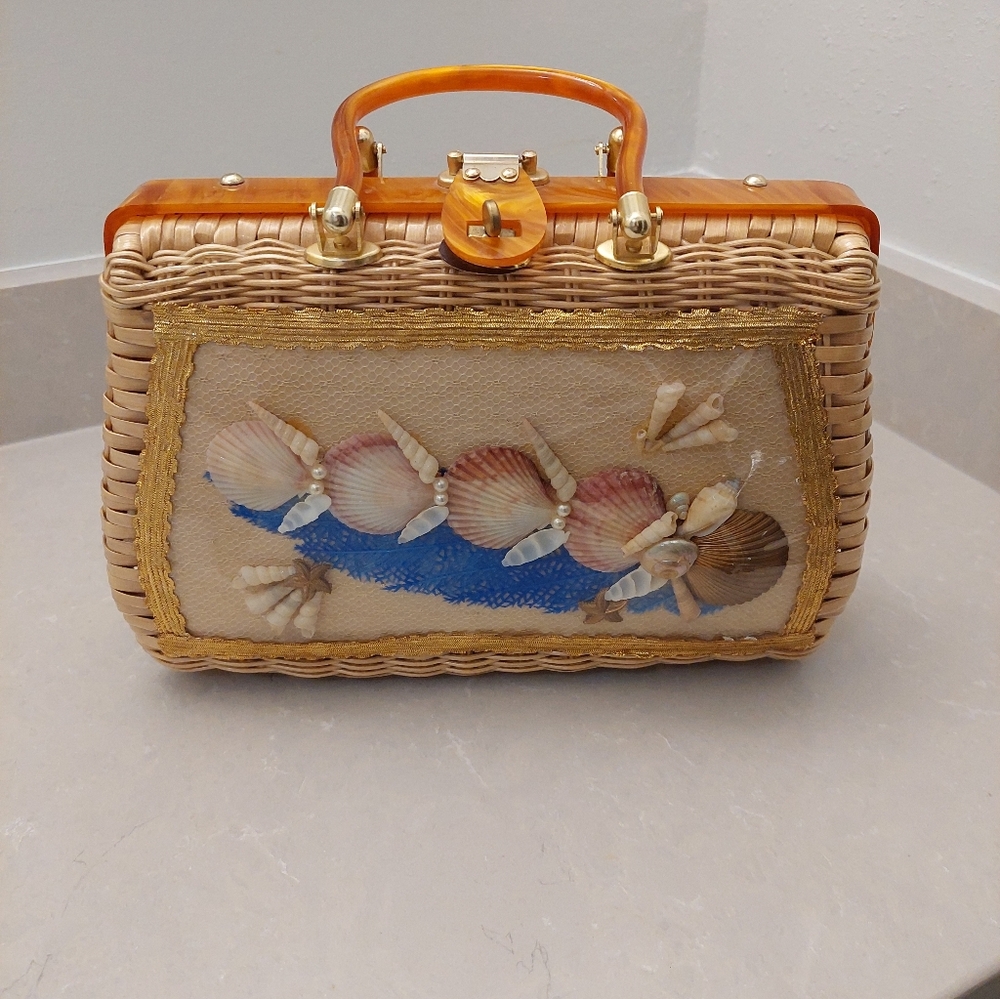 Princess Charming By Atlas Vintage Wicker Bag